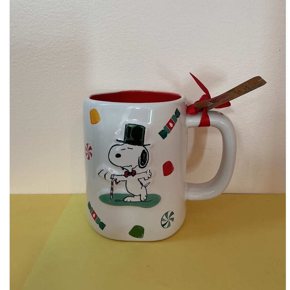 PEANUTS Rae Dunn Christmas Snoopy Candy Cane Cutie Mug‎